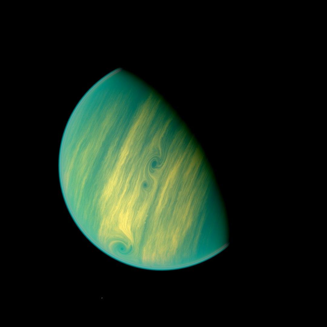 Astronomers Uncover 'Puffy' Super-Neptune TOI-1883 b, Challenging Planetary Formation Theories