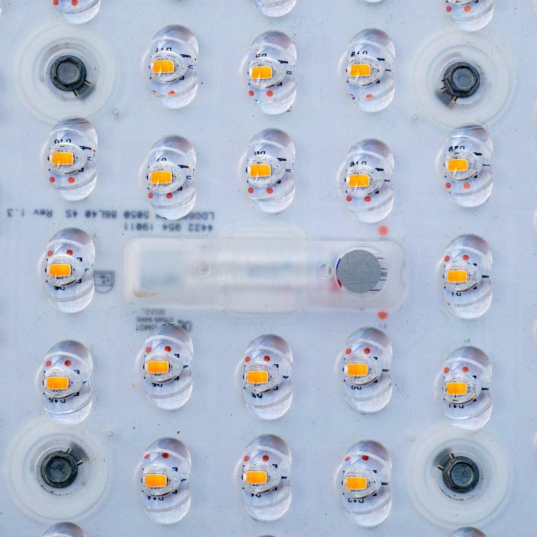 New Reversible Conductive Glue Set to Revolutionize Electronics Repair and Recycling
