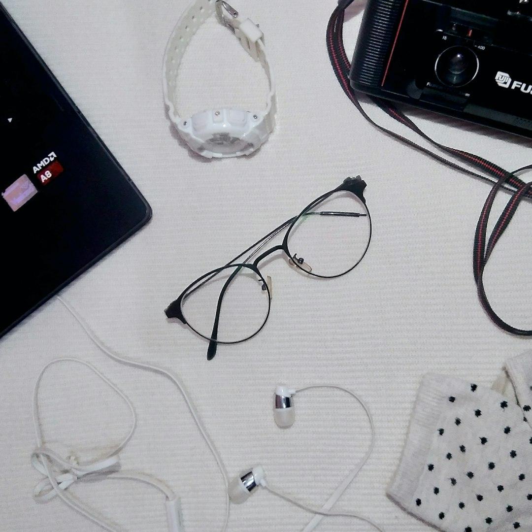 Meta Reportedly Developing "Super Sensing" Smart Glasses with Continuous Recording